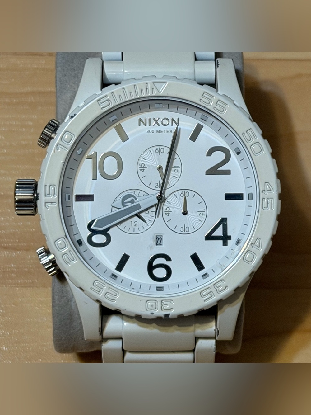 Nixon The 51-30 Chronograph "Simplify" White & Silver Men's Analog Watch RUNNING
